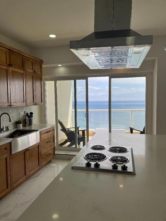 Beachfront 4 Bedroom Penthouse - Pool Steps To Beach & Mins To Downtown Rosarito Dış mekan fotoğraf